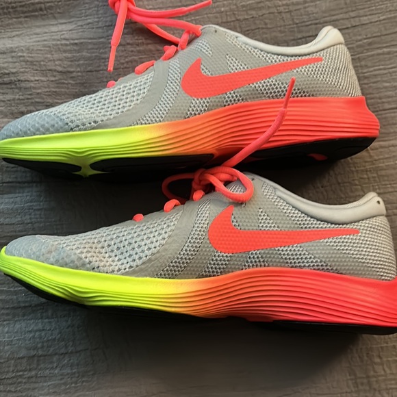 Brand new in box  never worn daughter wouldn’t wear - Picture 4 of 7